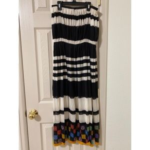 Strapless beach cover-up